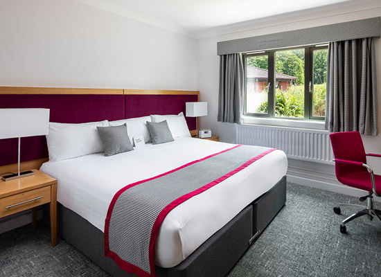 Double bedroom in Radcliffe